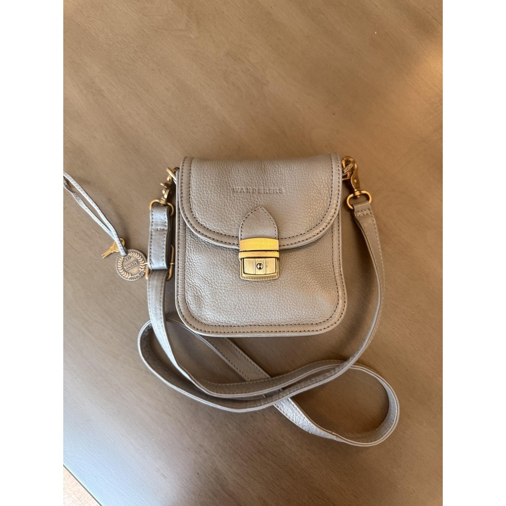 Wanderers Crossbody Bag Womens Gray Leather Adjustable Strap Push Lock Purse - Picture 3 of 16